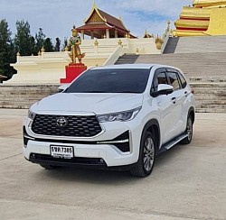 บริก่รรถ SUV 7 ที่นั่ง